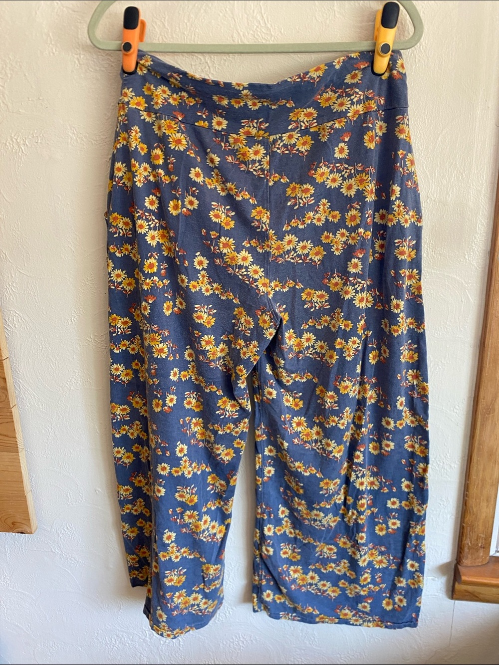 Toad&Co Navy Wide-Leg Pants with Yellow Daisy Print - Picture 2 of 3